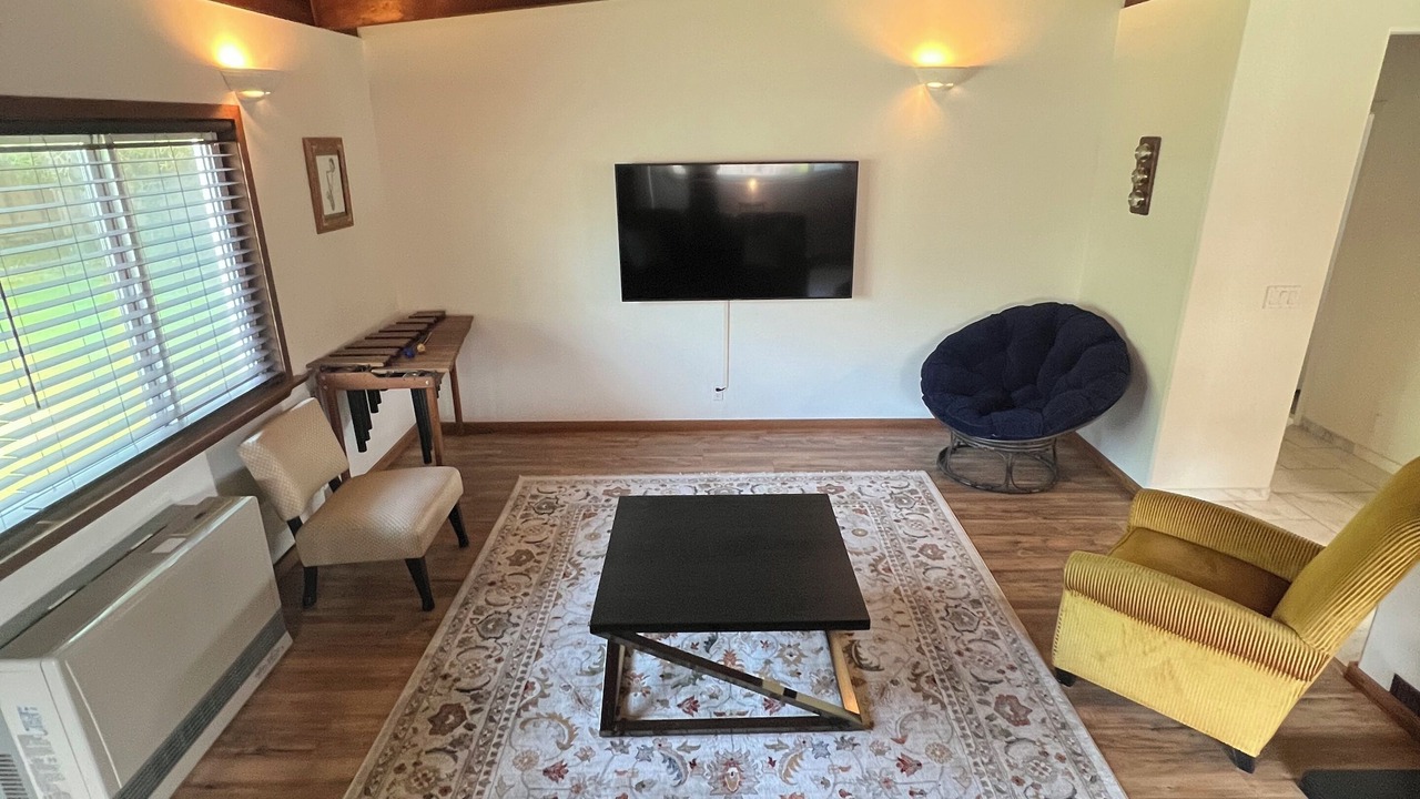 Photo of Livingroom in Inglenook