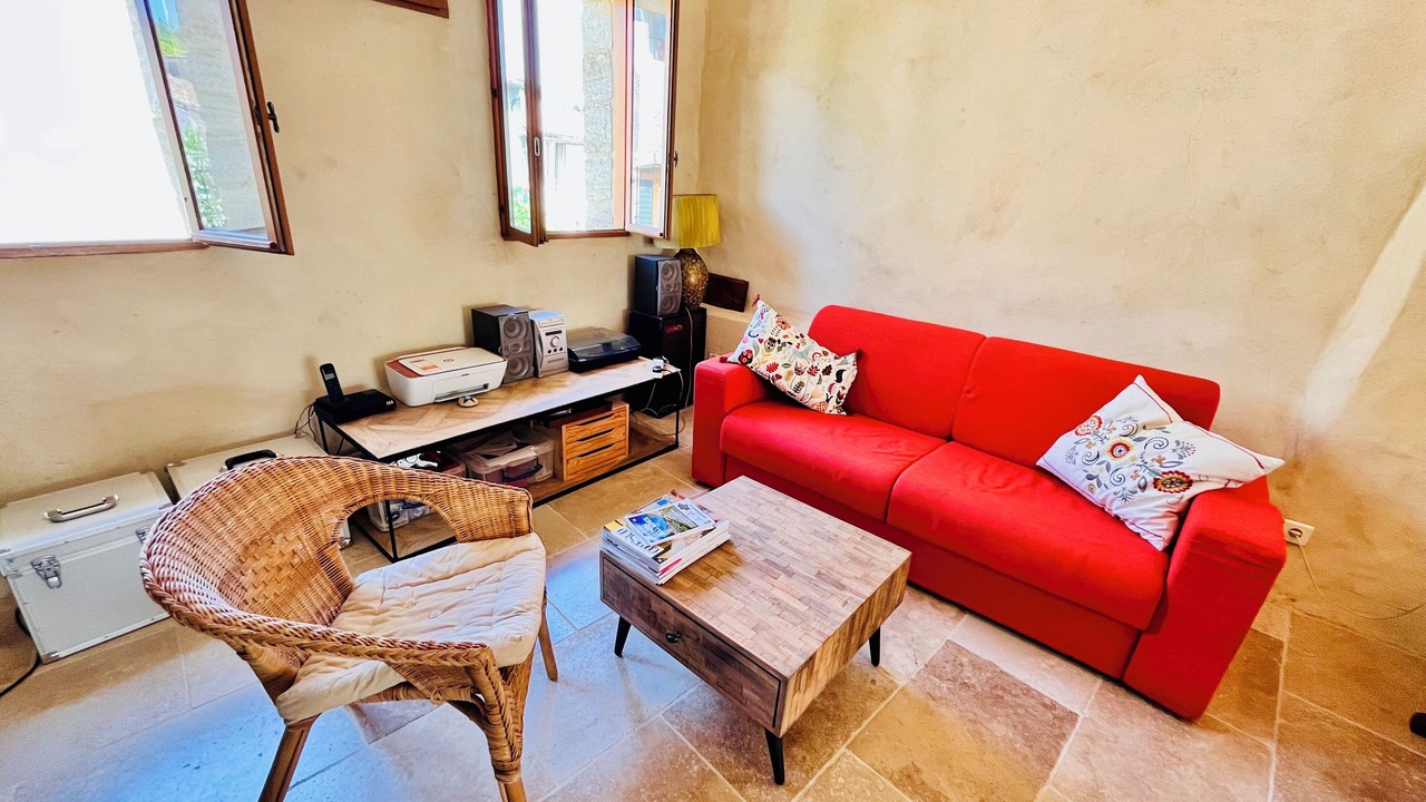 Photo of Livingroom in Saint-Hippolyte-de-Montaigu