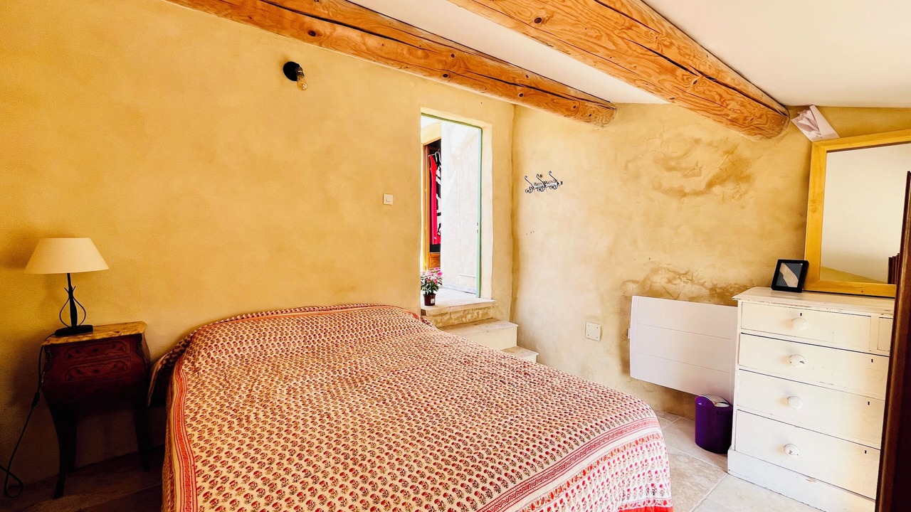 Photo of Bedroom in Saint-Hippolyte-de-Montaigu