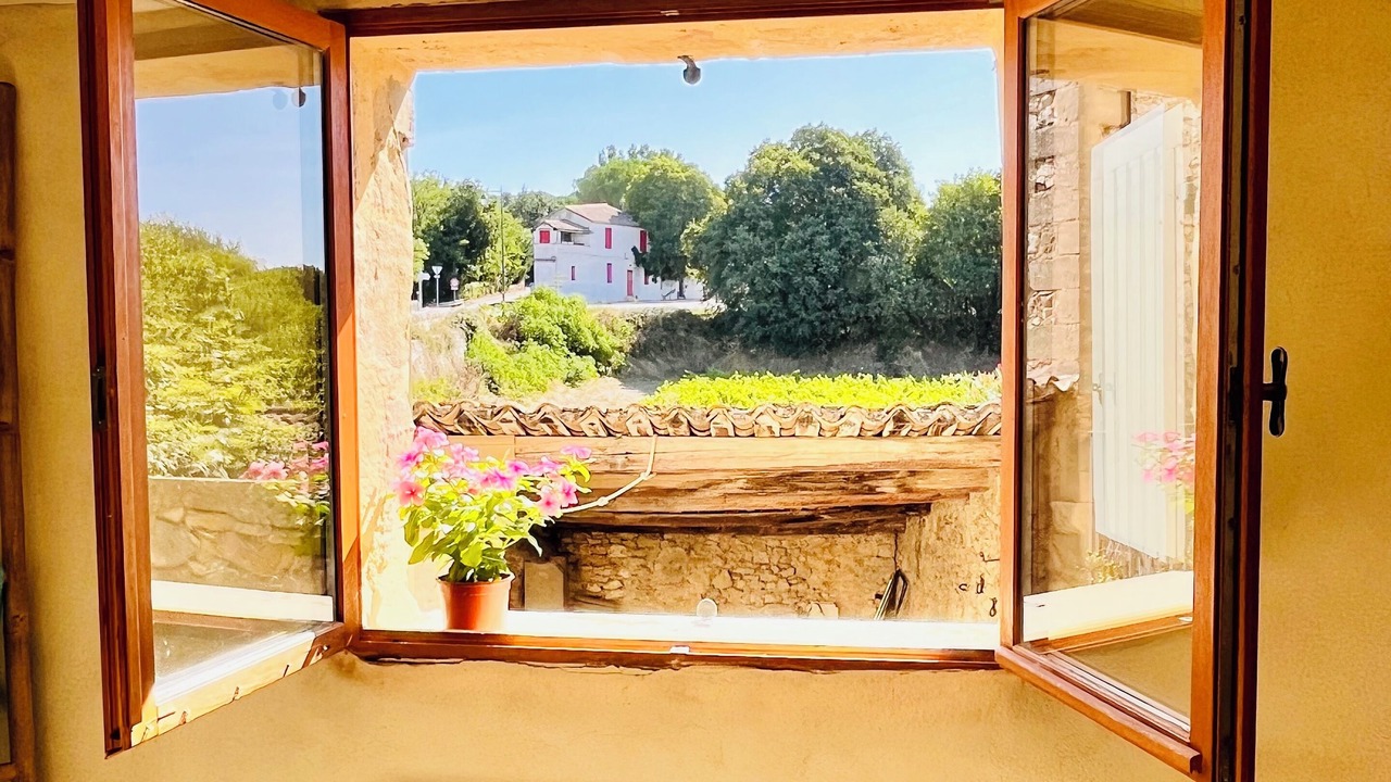 Photo of Others in Saint-Hippolyte-de-Montaigu