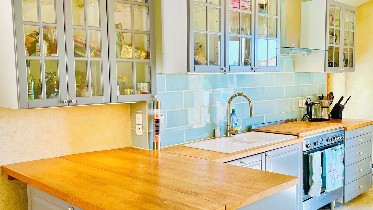 Photo of Kitchen in Saint-Hippolyte-de-Montaigu