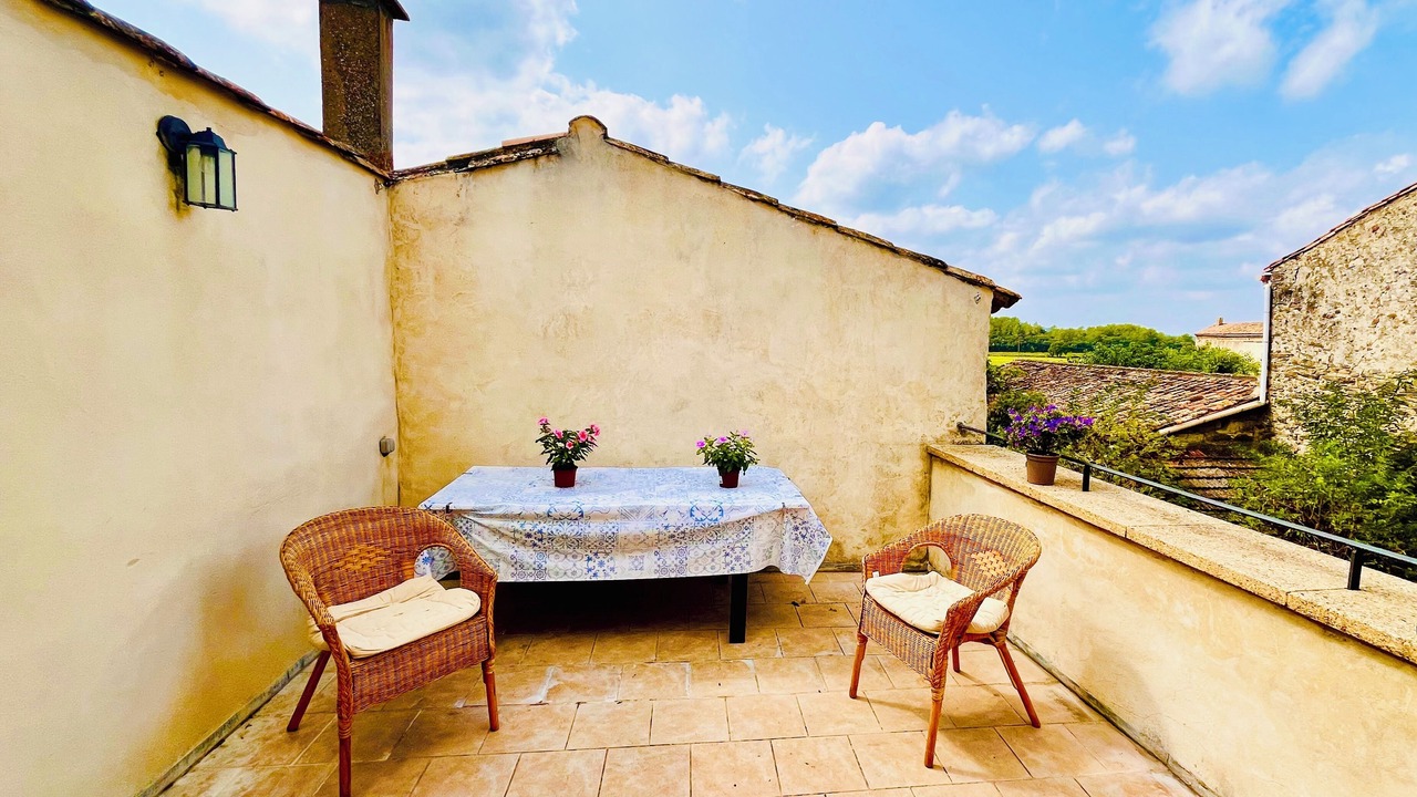 Photo of Outdoor in Saint-Hippolyte-de-Montaigu