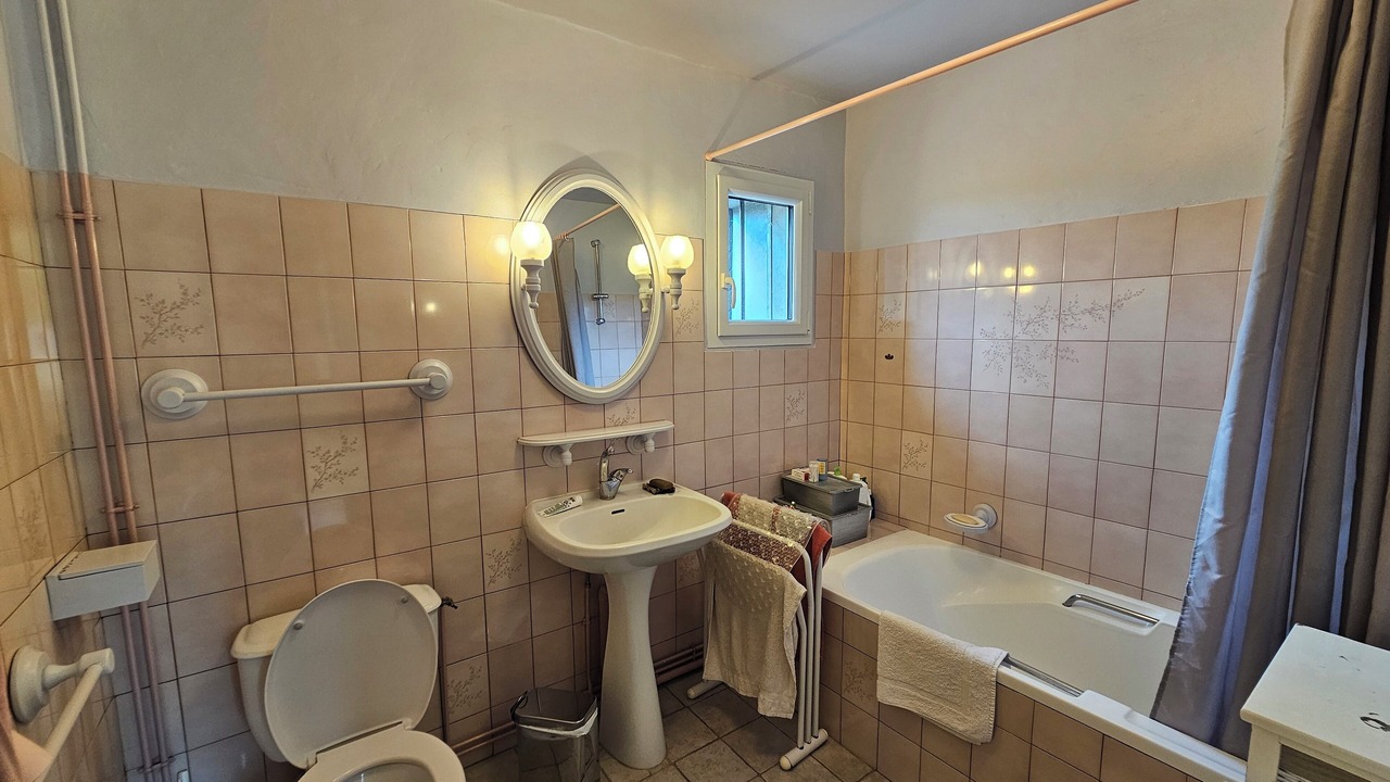 Photo of Bathroom in Cuverville