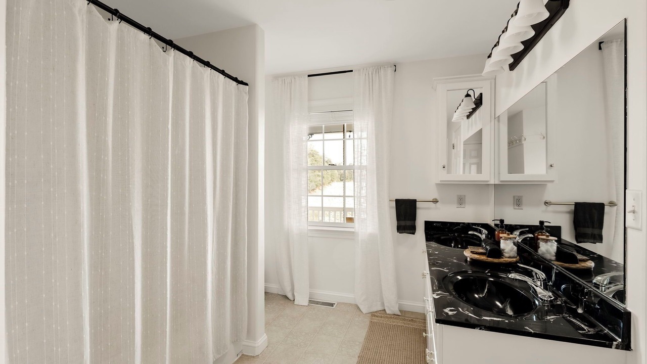 Photo of Bathroom in Narvon