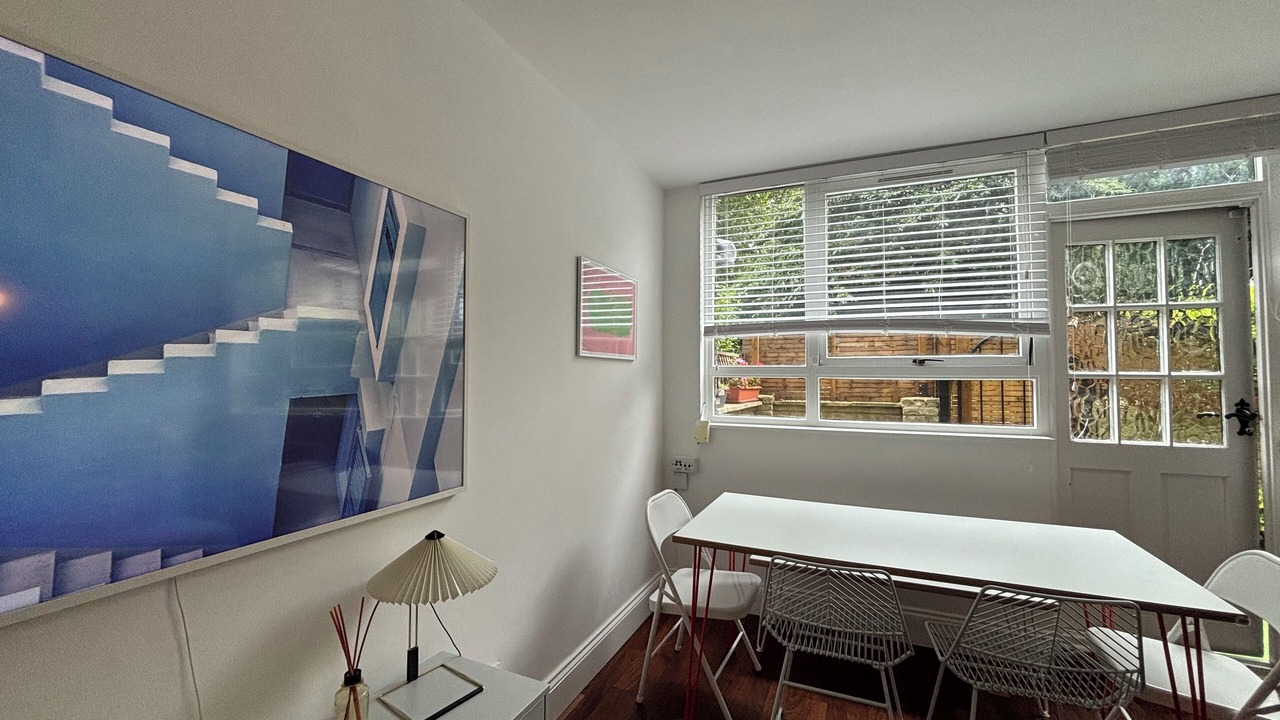 Photo of Others in Hoxton