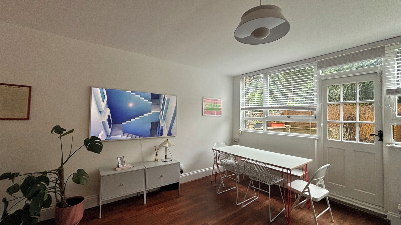 Photo of Others in Hoxton