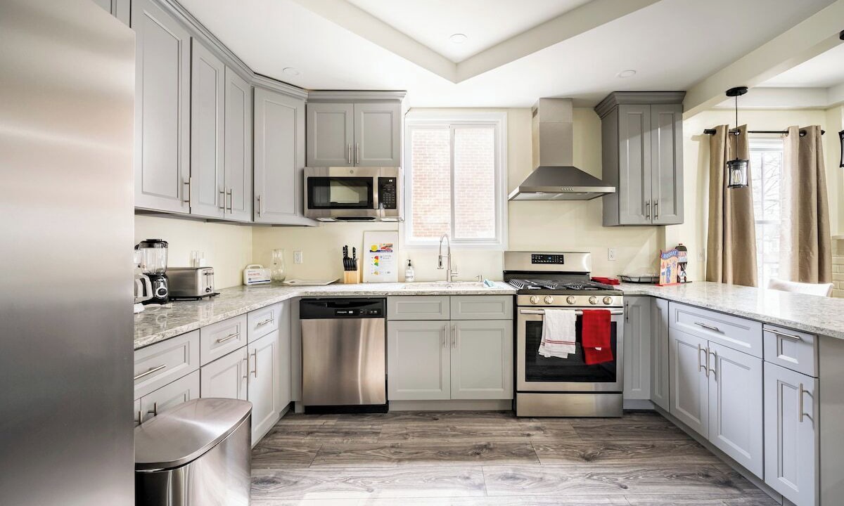 Photo of Kitchen in Jamaica Hills