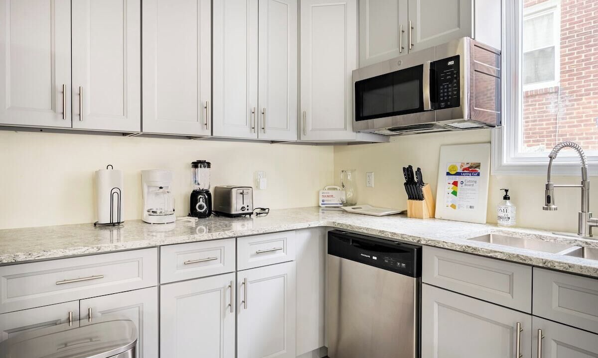 Photo of Kitchen in Jamaica Hills