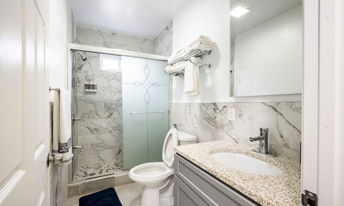Photo of Bathroom in Jamaica Hills