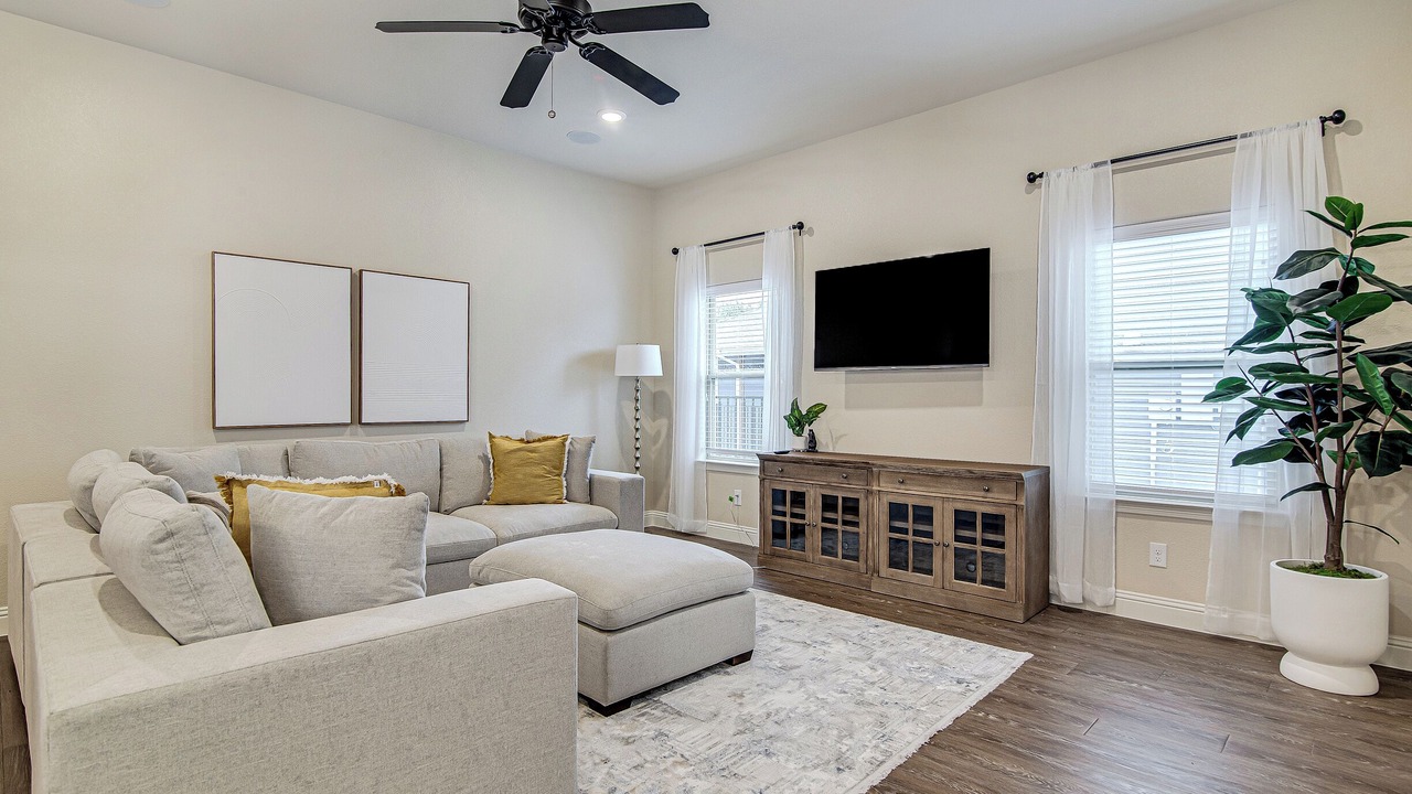 Photo of Livingroom in Burleson