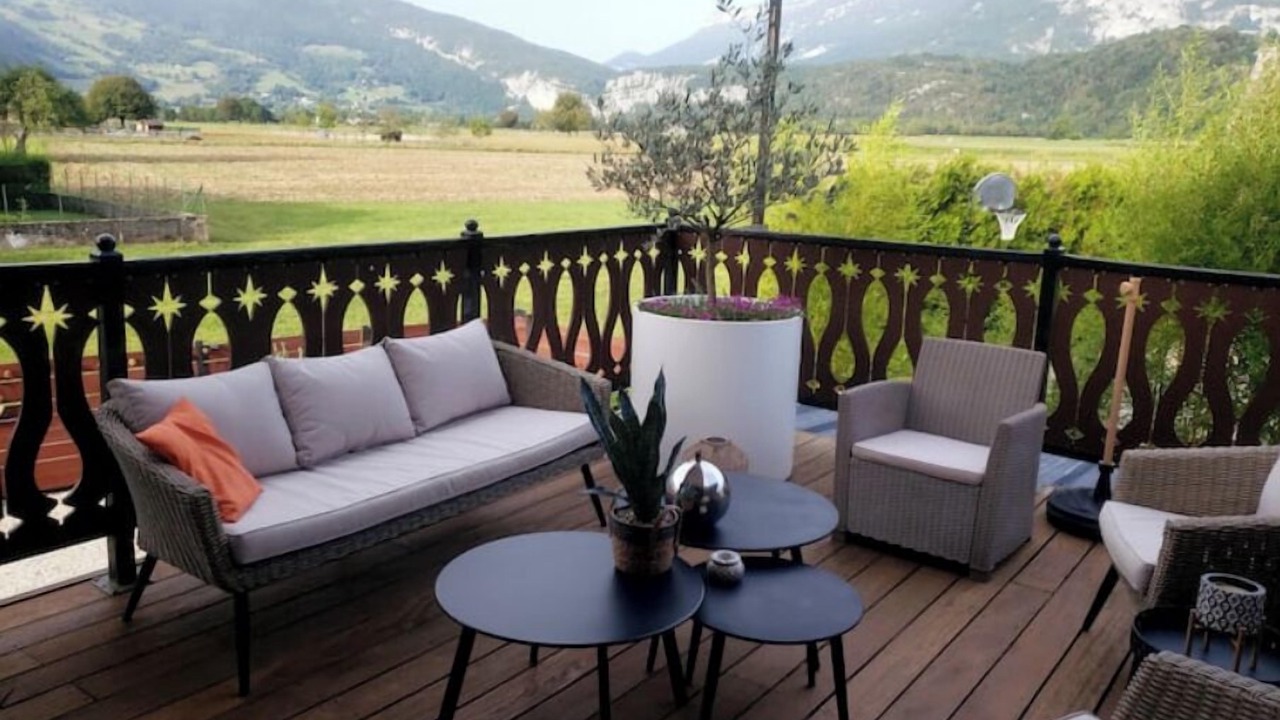Photo of Patio Balcony in Entre-deux-Guiers
