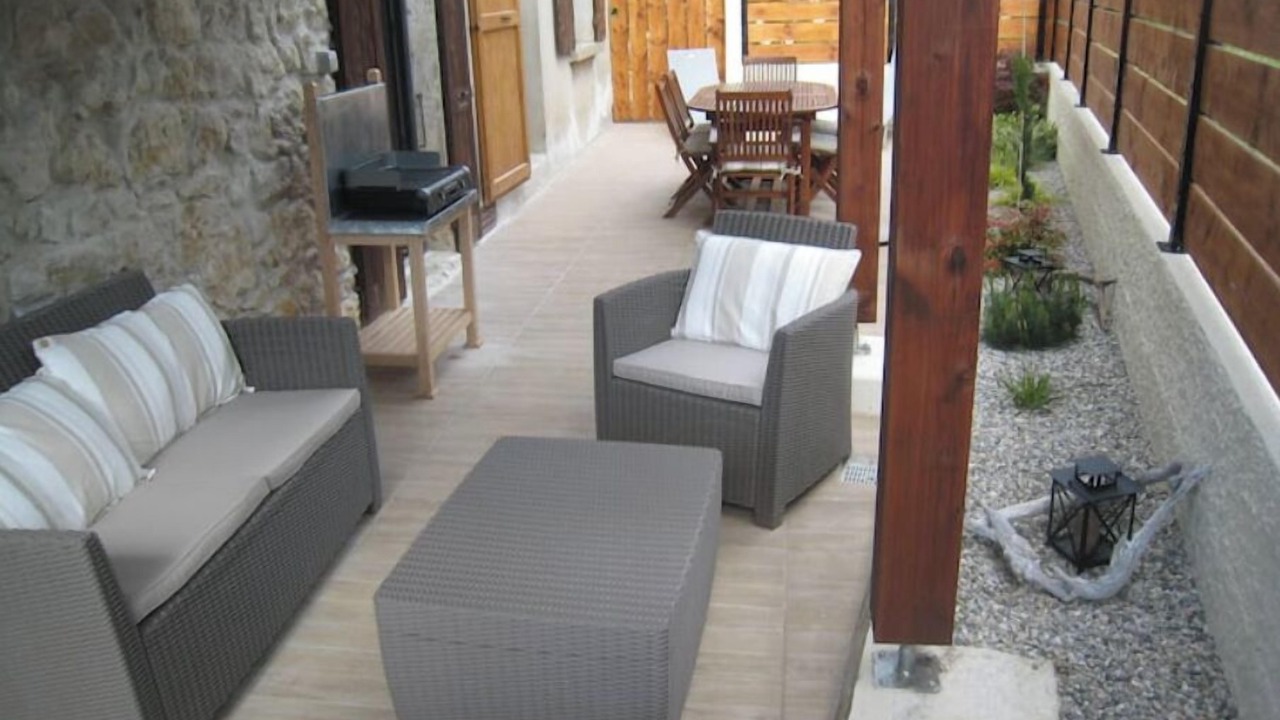 Photo of Patio Balcony in Entre-deux-Guiers