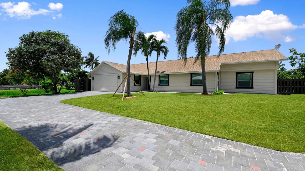 Photo of Outdoor in Lake Worth