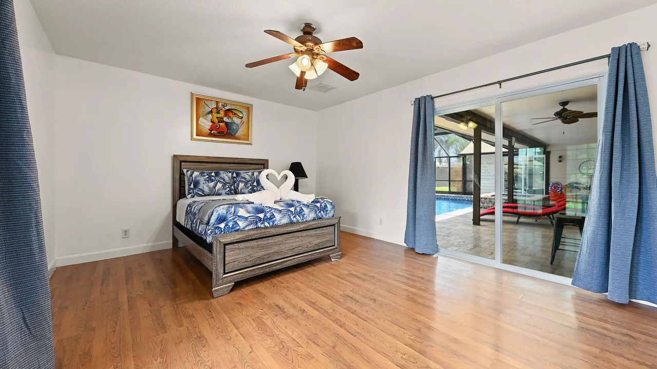 Photo of Bedroom in Lake Worth