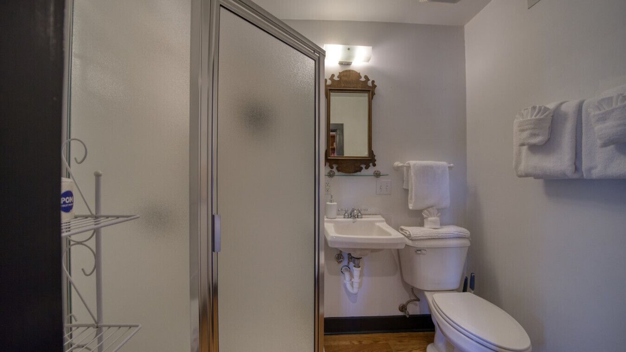Photo of Bathroom in Eureka Springs Historic District
