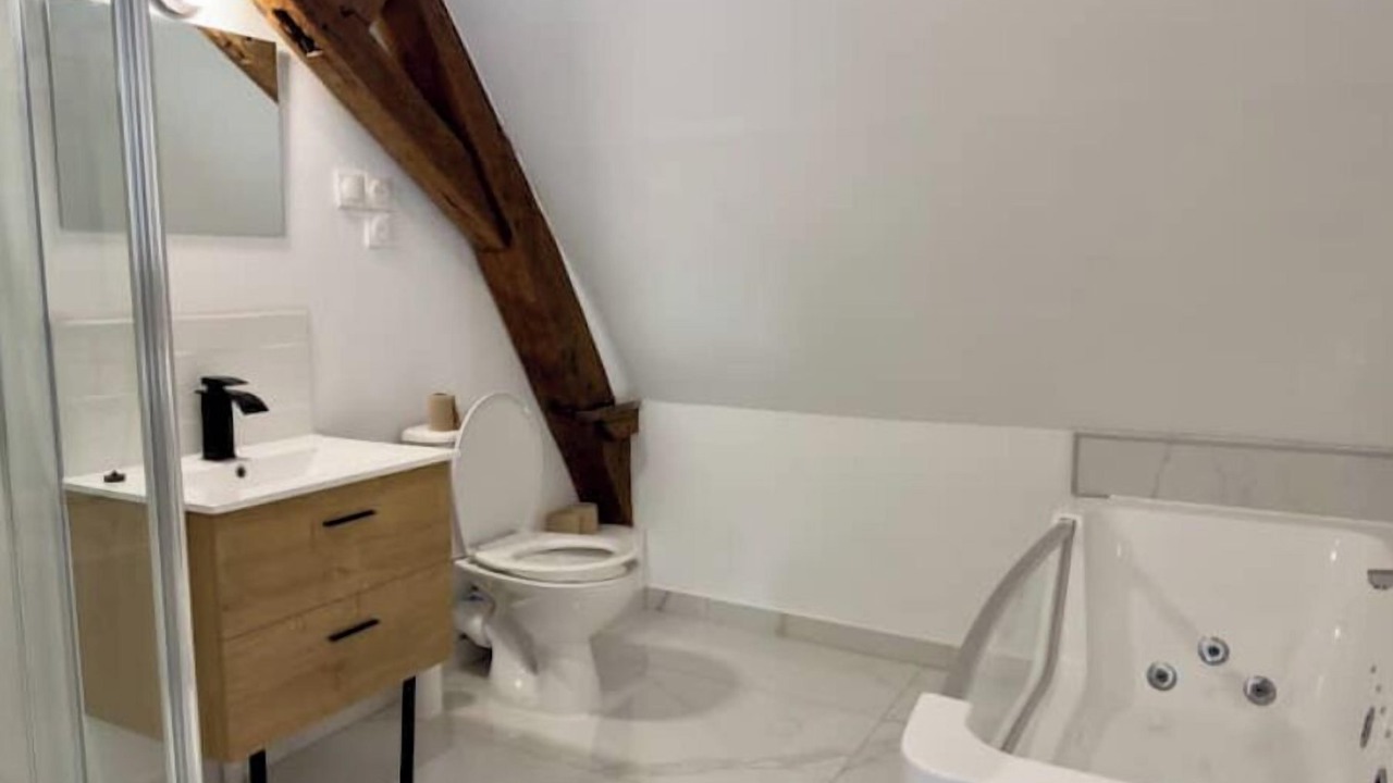 Photo of Bathroom in Douai