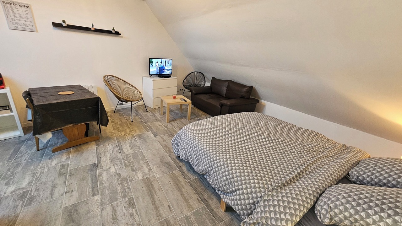 Photo of Bedroom in Cuvilly