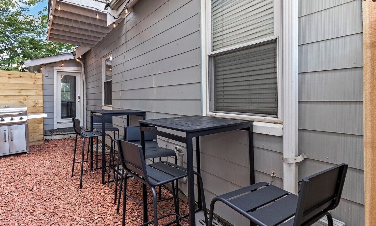 Photo of Outdoor in Oakley