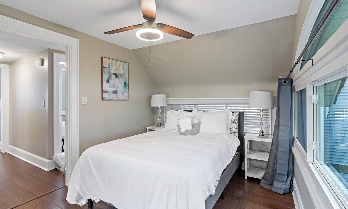 Photo of Bedroom in Oakley