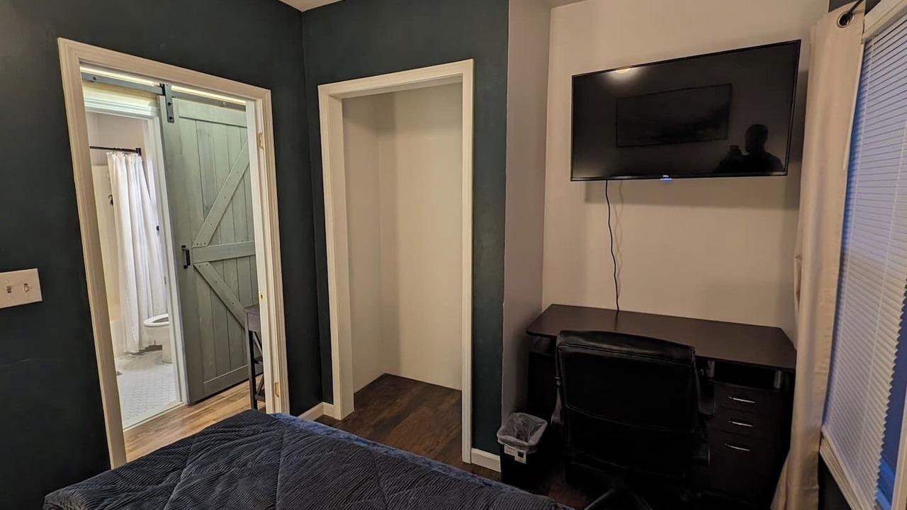 Photo of Bedroom in Lockport