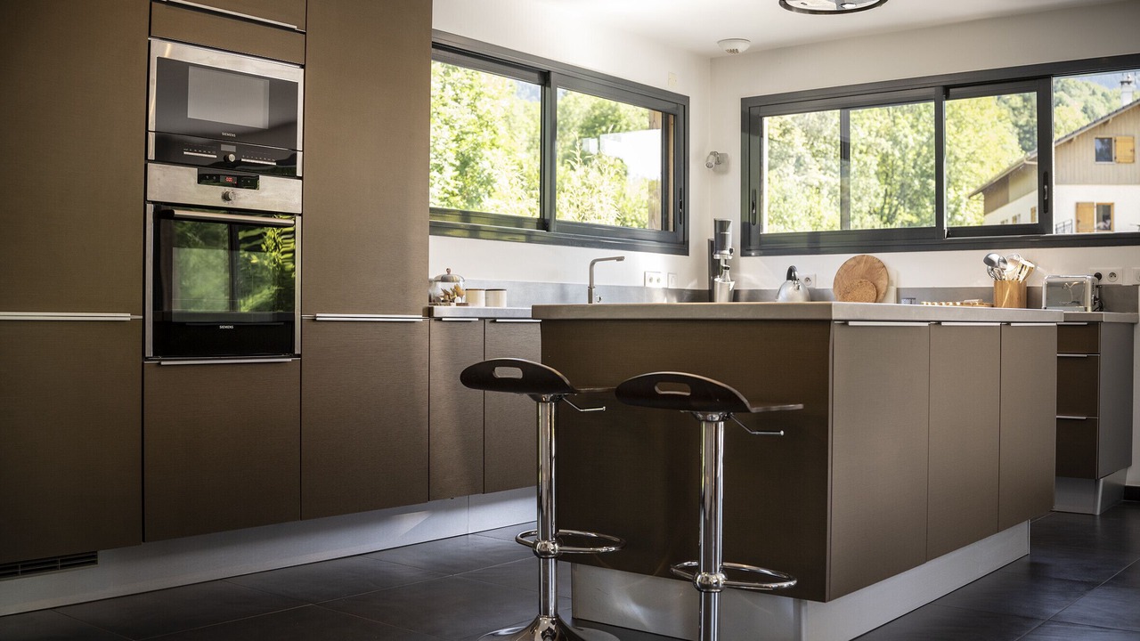 Photo of Others in Alex