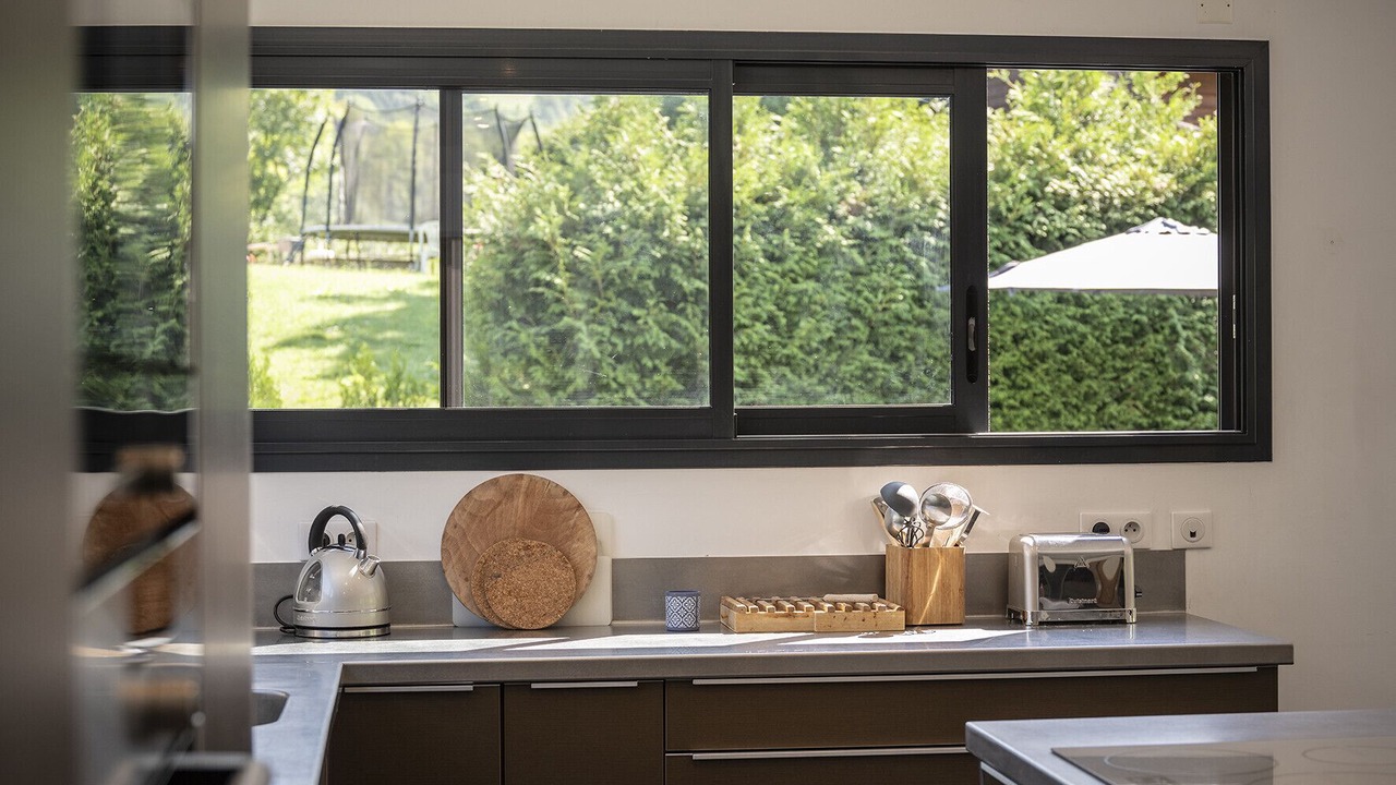 Photo of Others in Alex