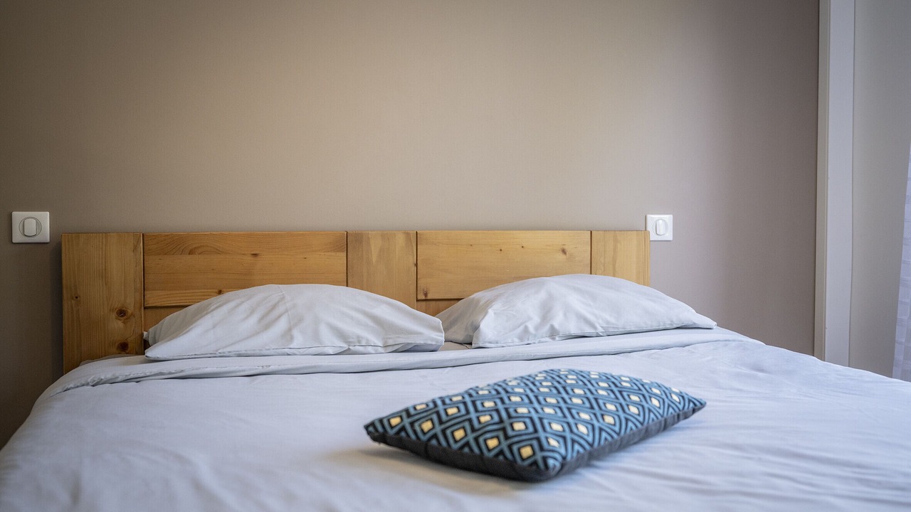 Photo of Others in Alex