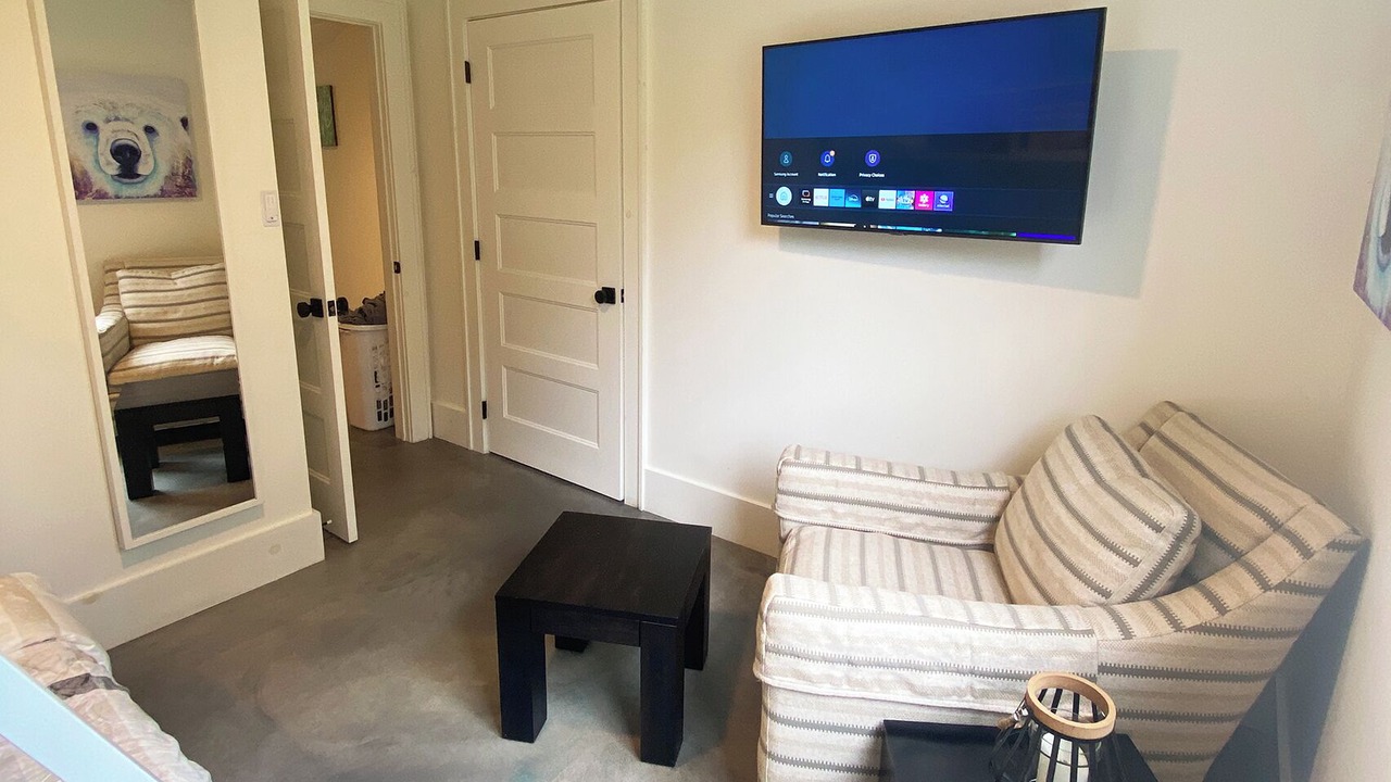 Photo of Bedroom in Bracebridge