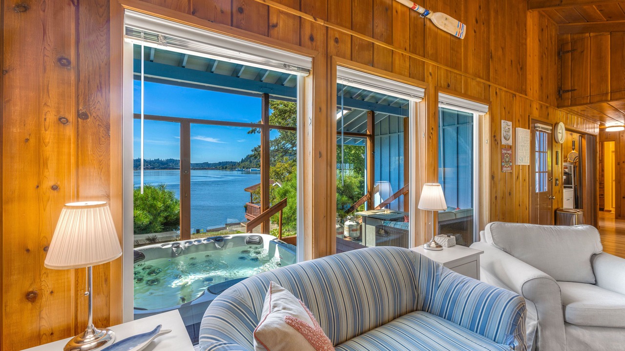 Photo of Others in Agate