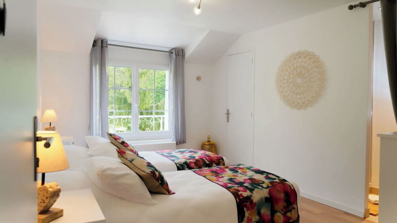 Photo of Bedroom in Orly-sur-Morin