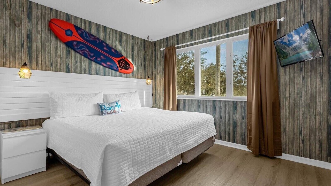Photo of Bedroom in Sunset Lakes
