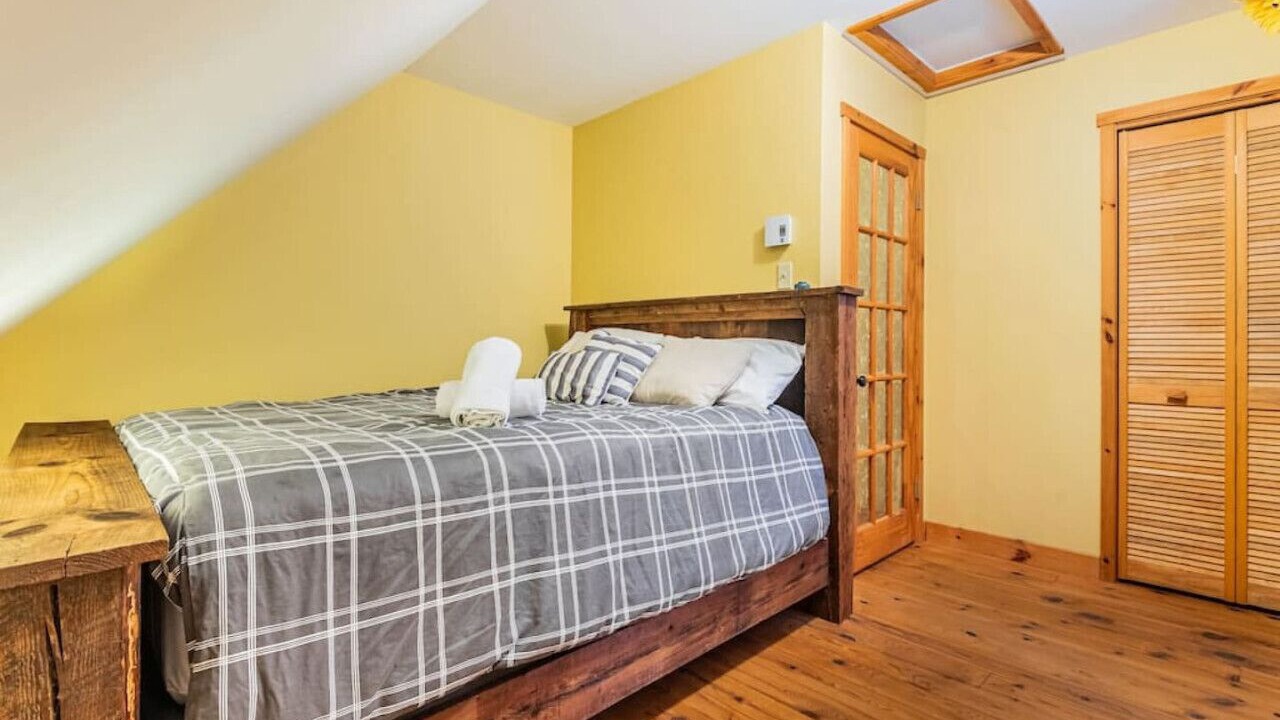 Photo of Bedroom in St-Adolphe-d'Howard