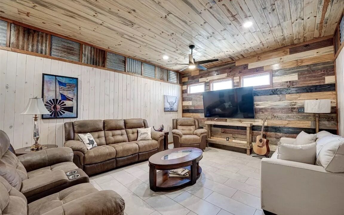 Photo of Livingroom in Waxahachie
