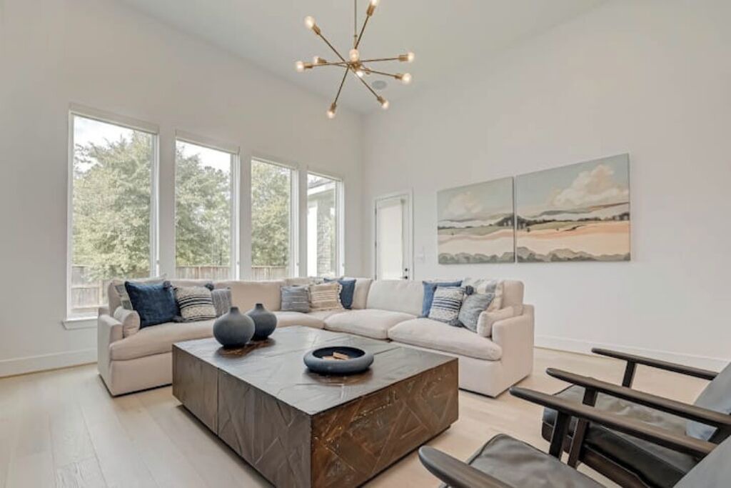 Photo of Livingroom in Tomball