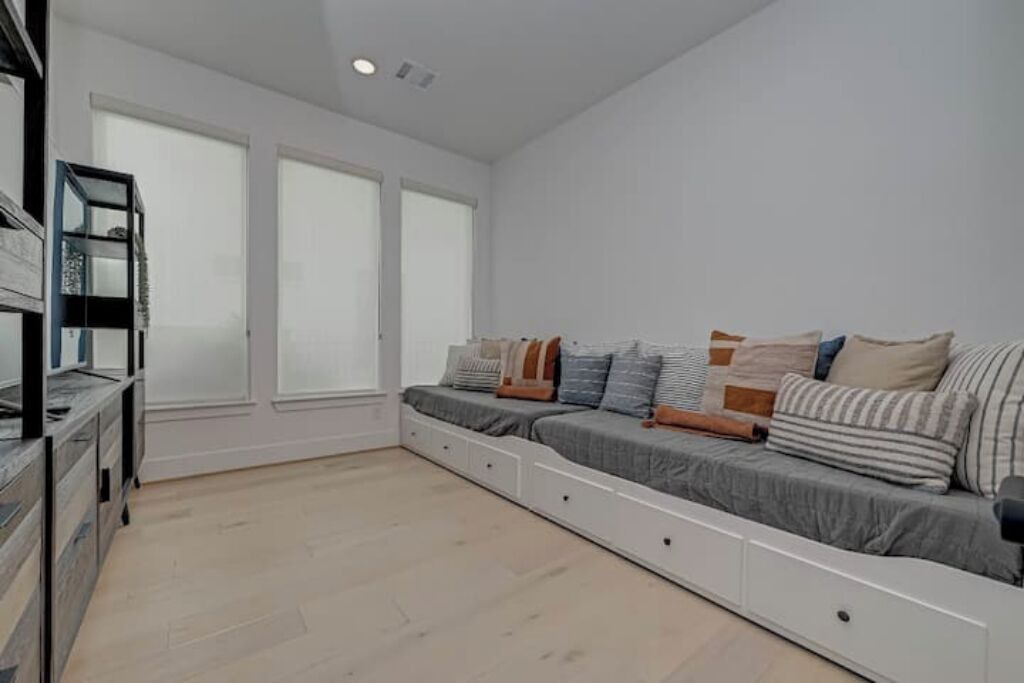 Photo of Livingroom in Tomball