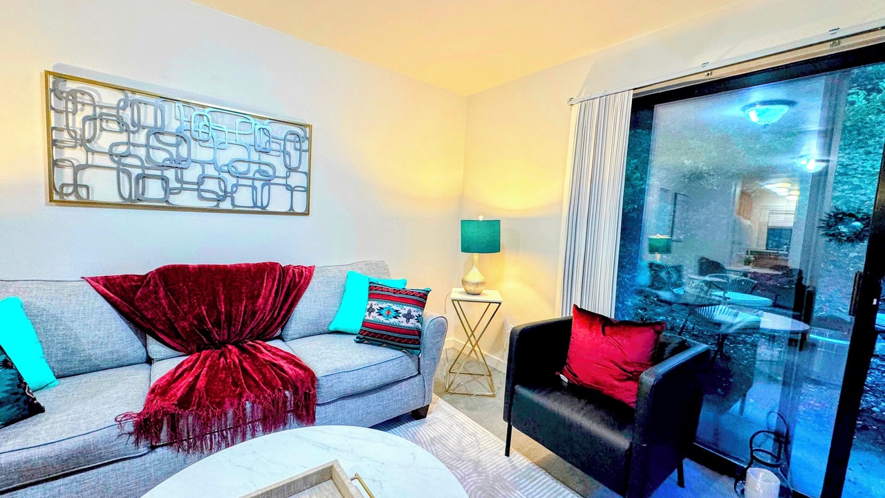 Photo of Livingroom in Lynnwood