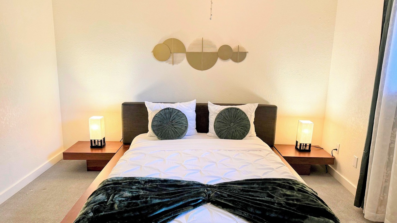 Photo of Bedroom in Lynnwood