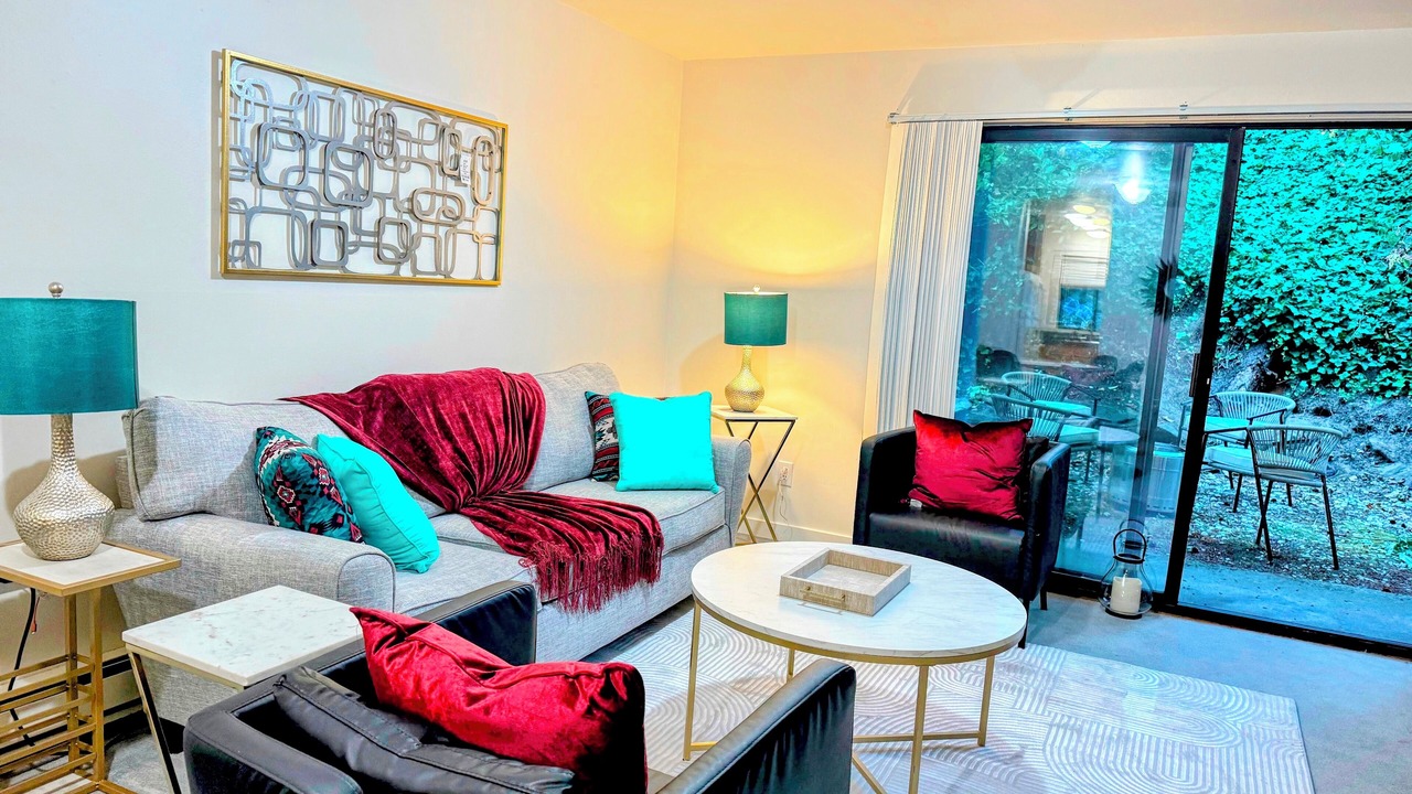 Photo of Livingroom in Lynnwood