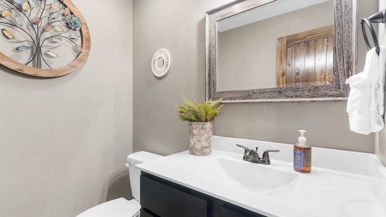 Photo of Bathroom in Hollister