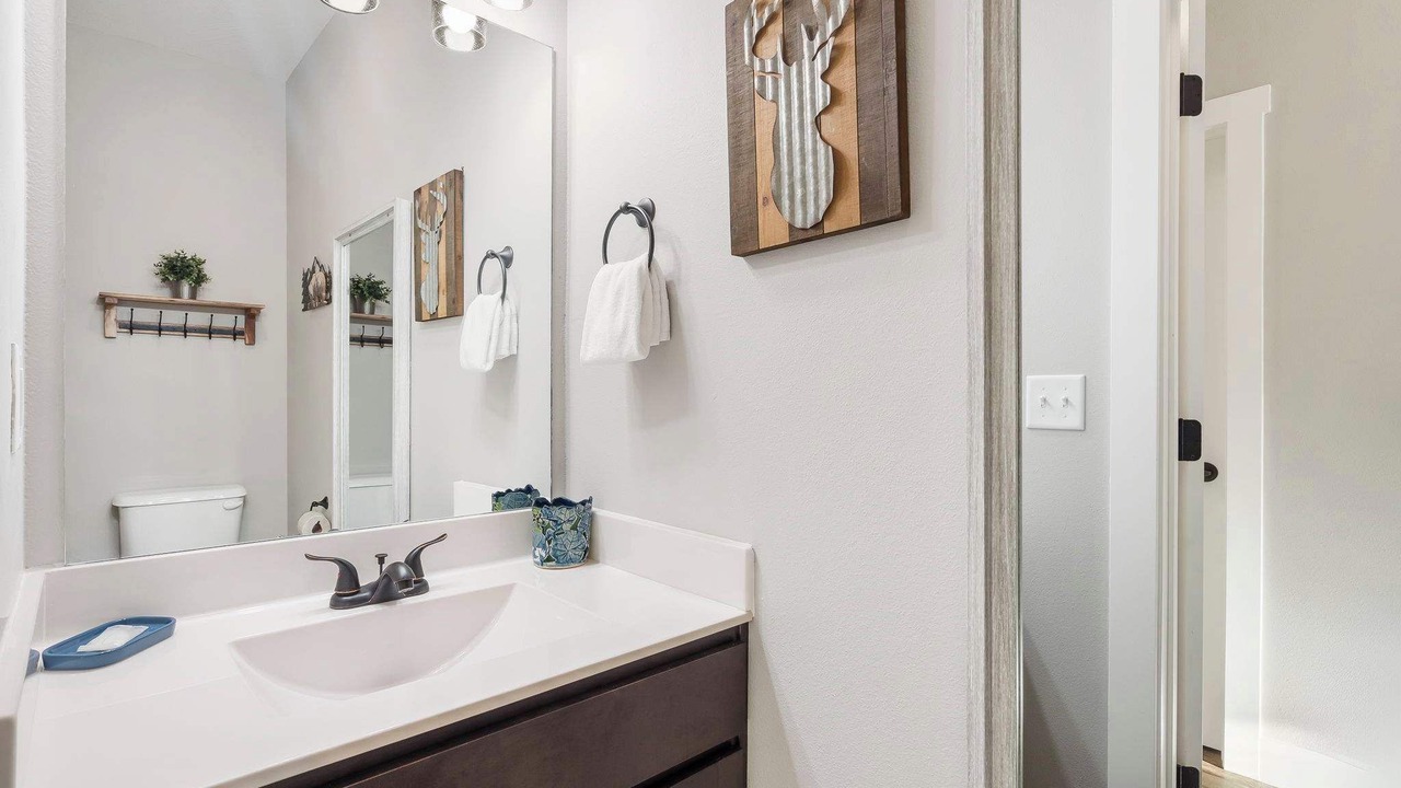Photo of Bathroom in Kimberling City