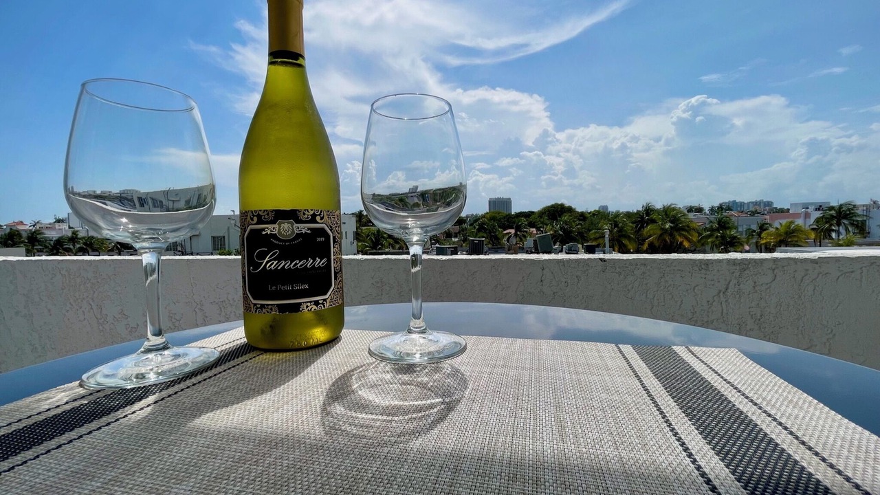 Photo of Patio Balcony in South Beach