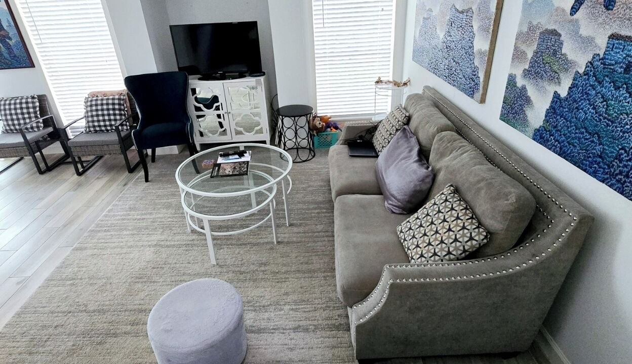 Photo of Livingroom in George Bush Park/Eldridge