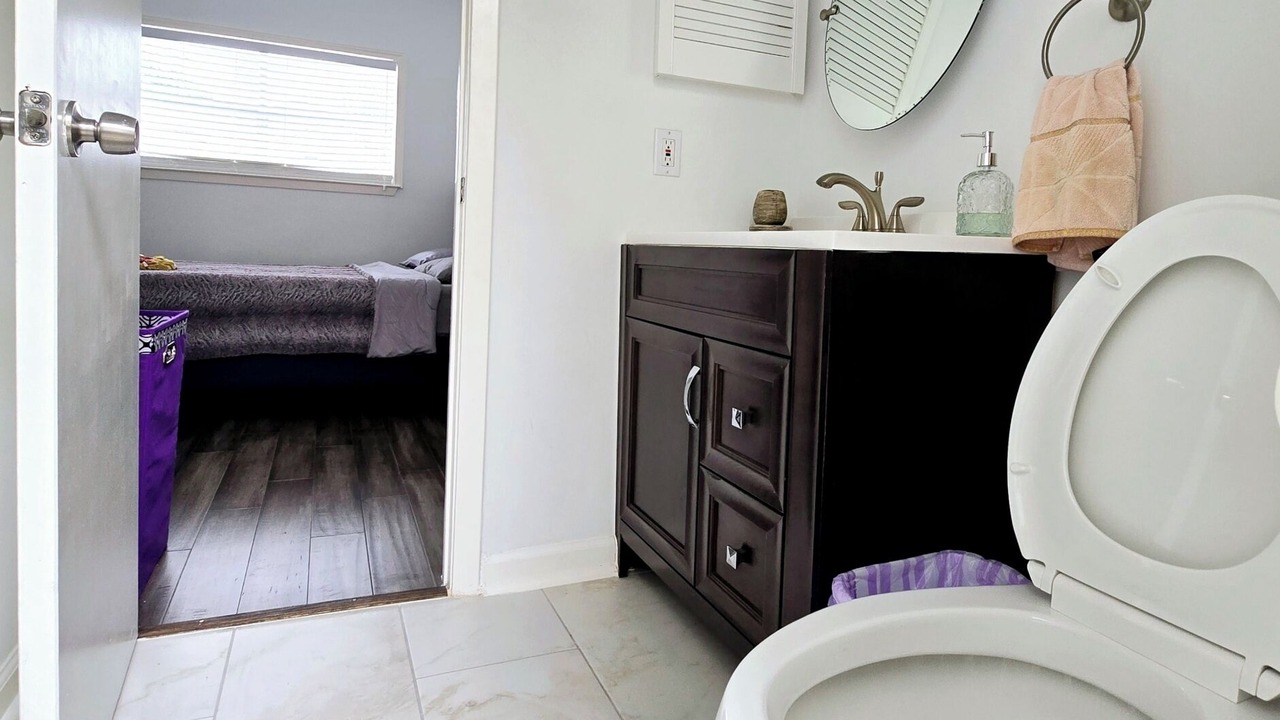 Photo of Bathroom in George Bush Park/Eldridge