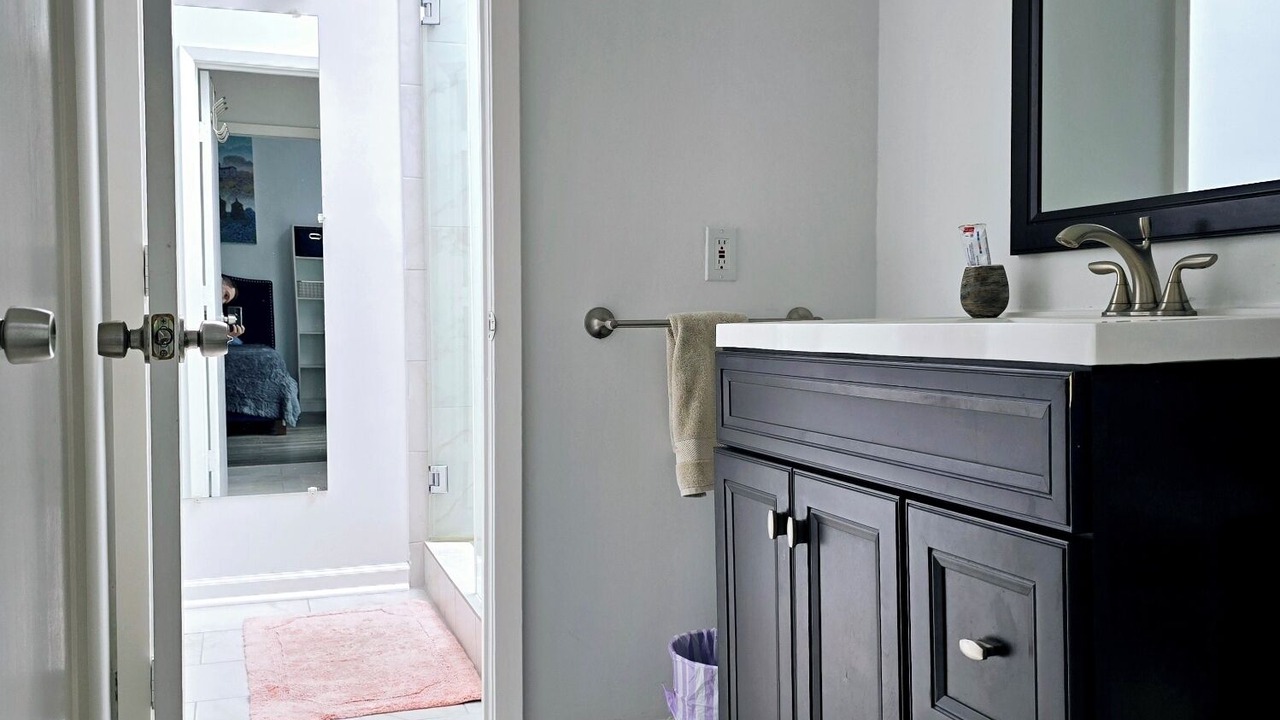 Photo of Bathroom in George Bush Park/Eldridge