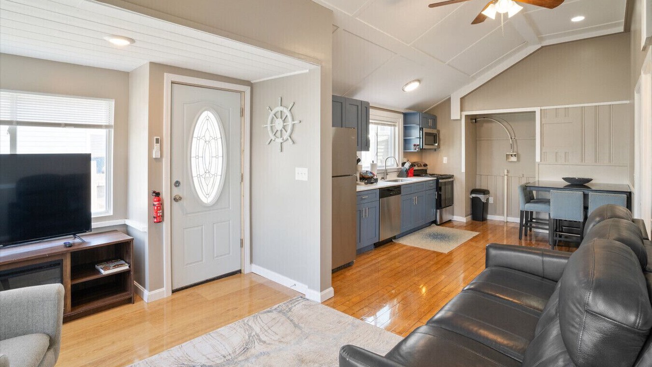 Photo of Livingroom in Hampton