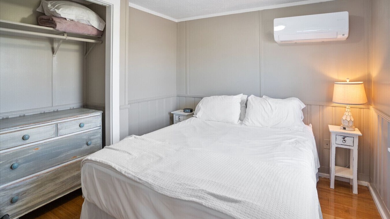 Photo of Bedroom in Hampton