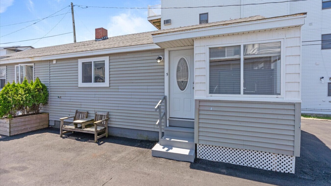 Photo of Outdoor in Hampton