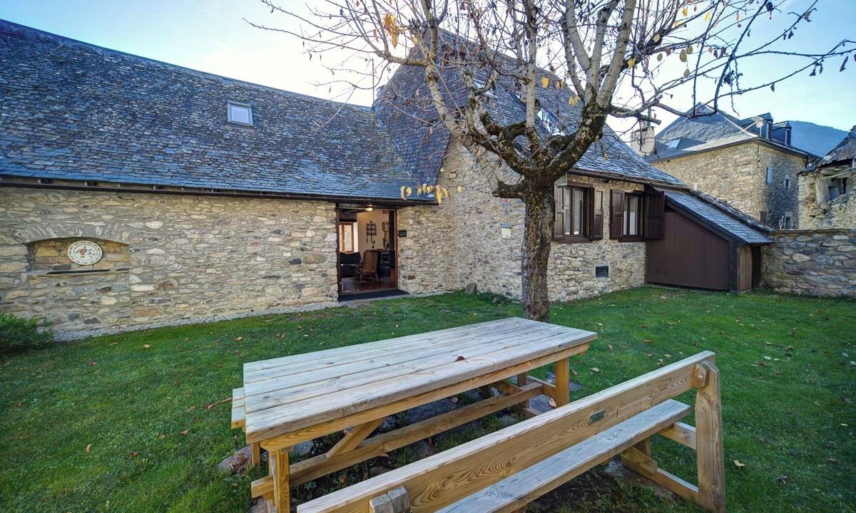 Photo of Outdoor in Gessa