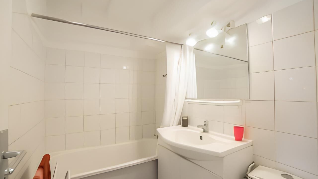 Photo of Bathroom in Vivienne