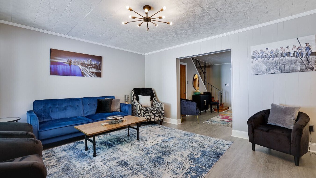 Photo of Livingroom in Ashfield